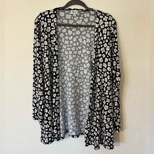 Texas True Womens Rosa Black Leopard Open Short Cardigan Sweater Pockets Large